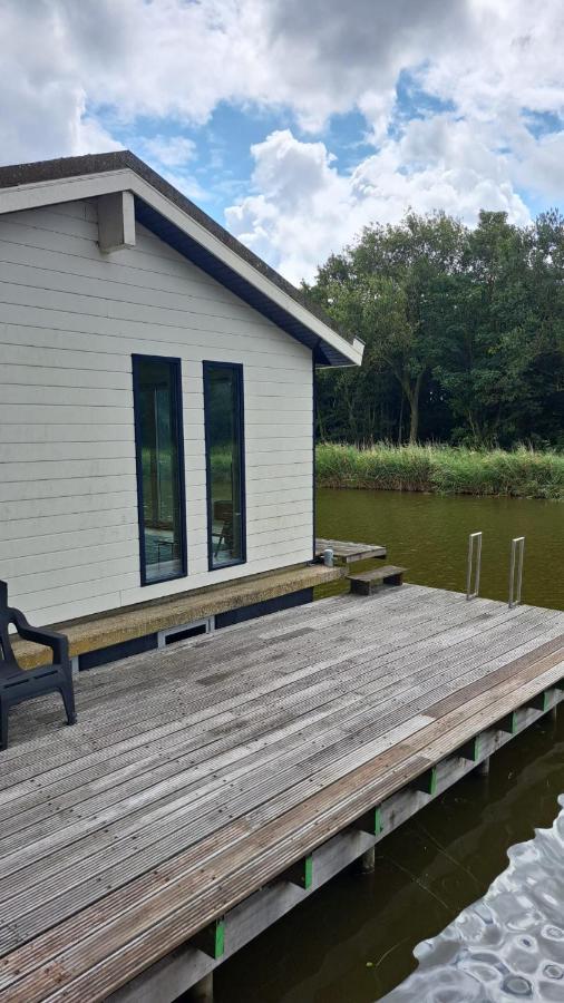 Bb De Woonboot Apartment Anna Paulowna ภายนอก รูปภาพ