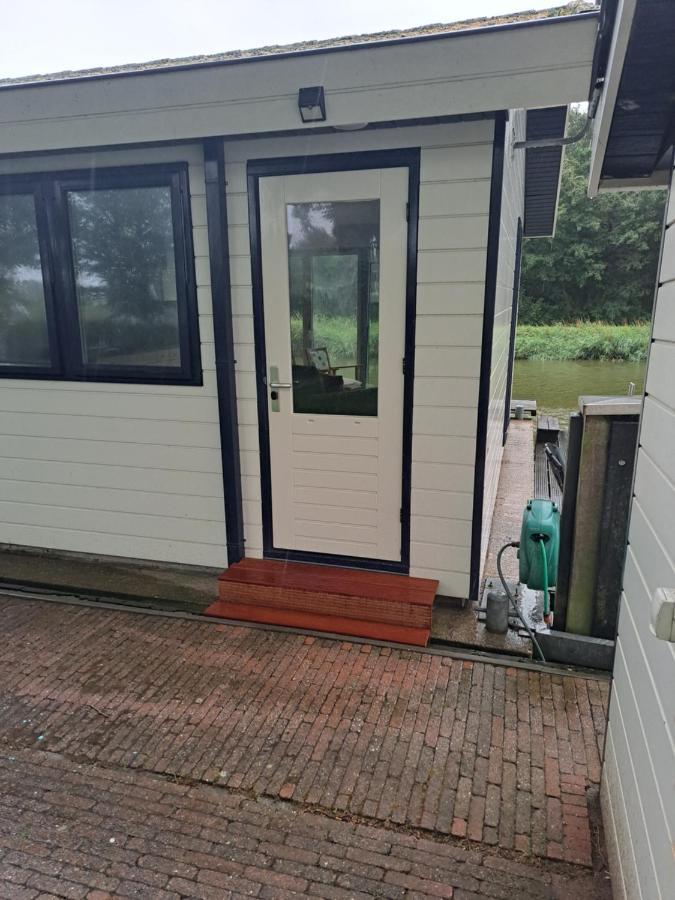 Bb De Woonboot Apartment Anna Paulowna ภายนอก รูปภาพ